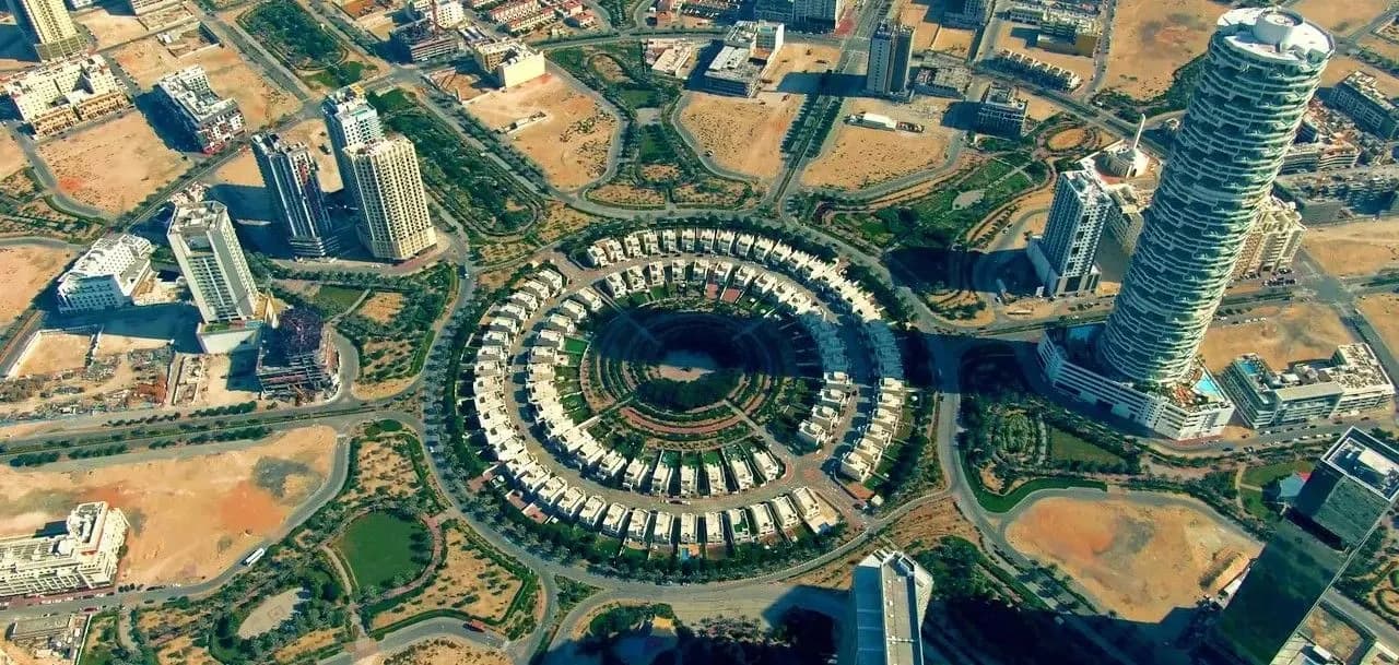 Investing in Jumeirah Village Circle Dubai 2025: The Hidden Advantages Nobody Talks About